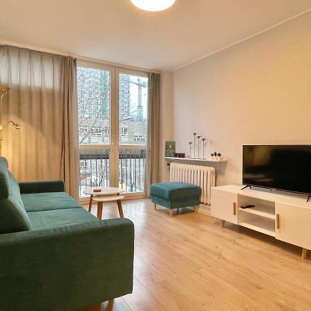 ורשה Apartament Przy Atrium, Stacja Metra Rondo Onz מראה חיצוני תמונה